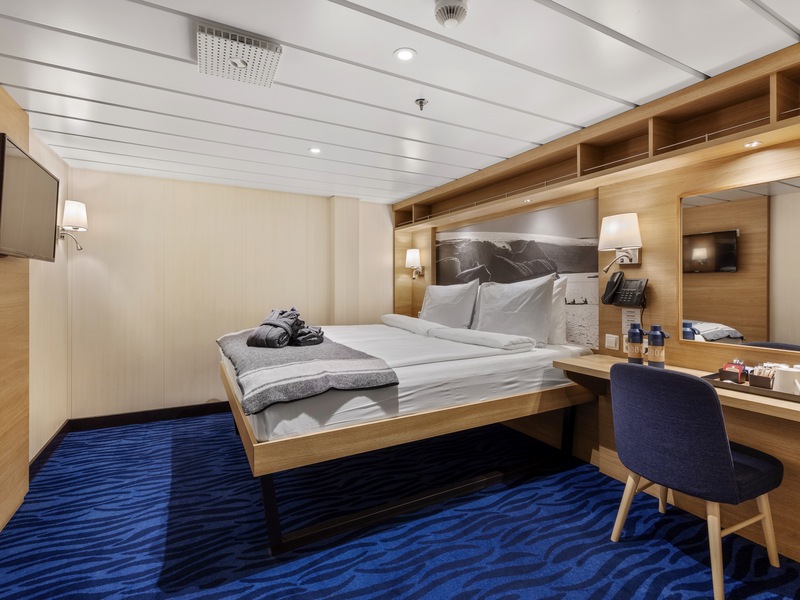 Polar Inside | Superior Inside Cabin